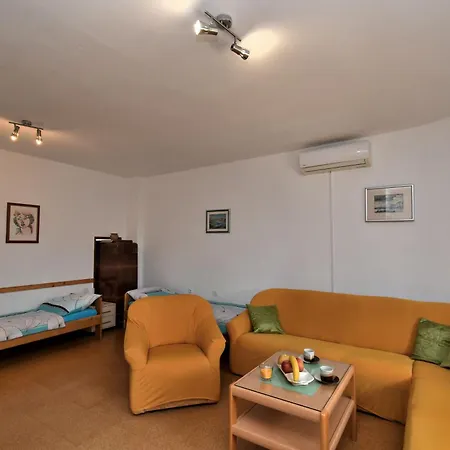 Apartment Petra Fazana